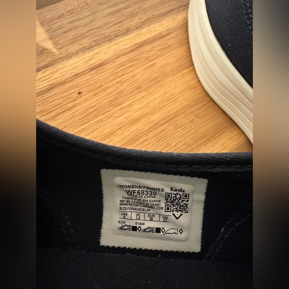 NEW Keds Pointed Toe Platform Sneakers Slip On White Navy Womens 6 NWOT - Picture 8 of 8